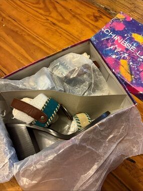 Chinese Laundry Teal and Tan Suede Ring-Detail Block Heel Sandals